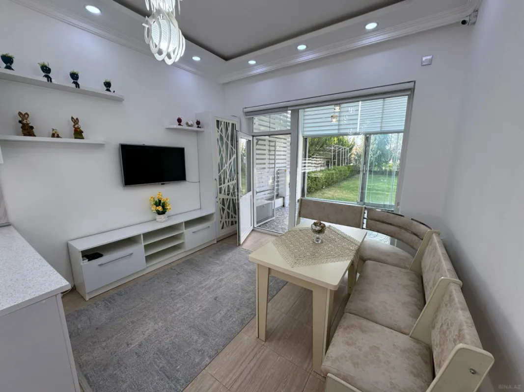 Satılır 4 otaqlı həyət evi 200 m²