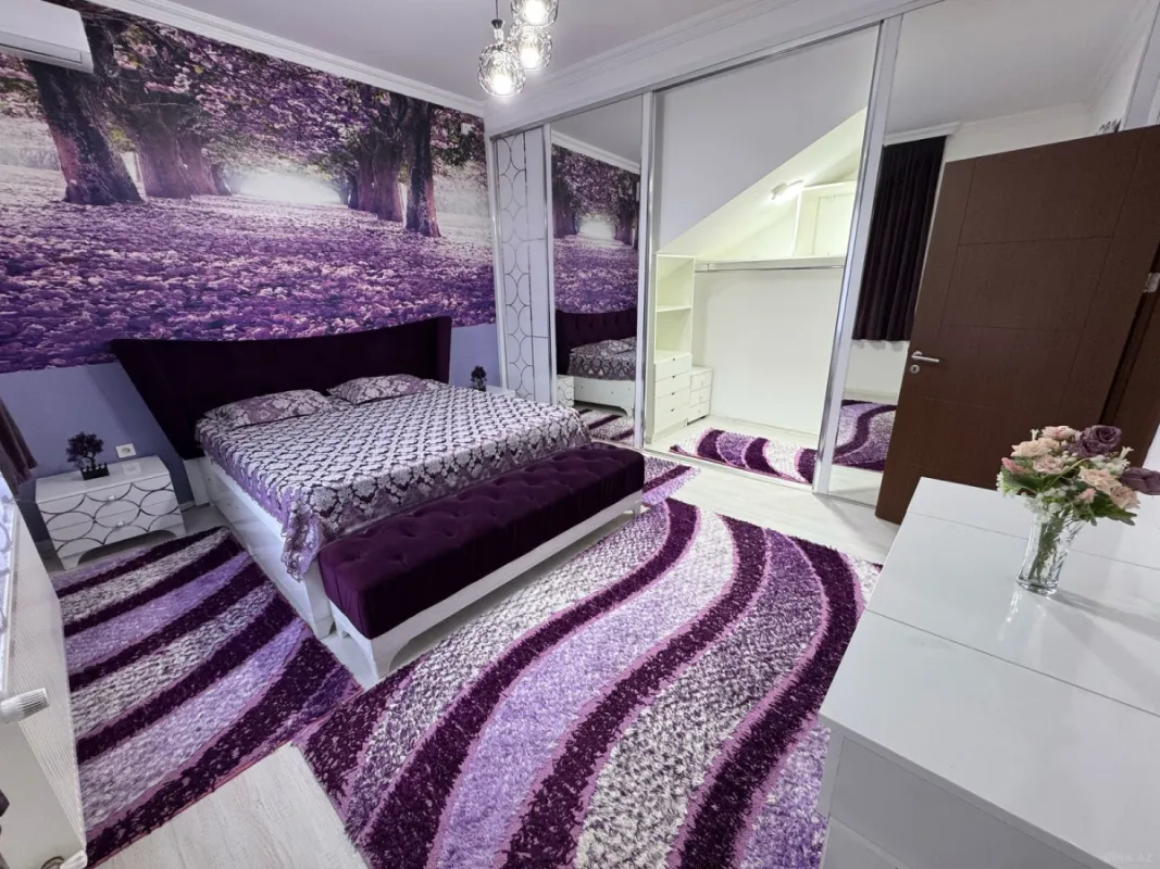 Satılır 4 otaqlı həyət evi 200 m²