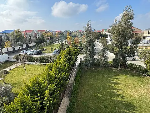 Satılır 4 otaqlı həyət evi 200 m²