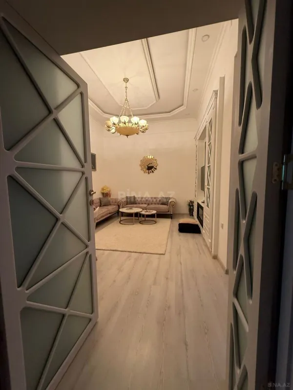 Kirayə verilir 2 otaqlı mənzil 80 m²