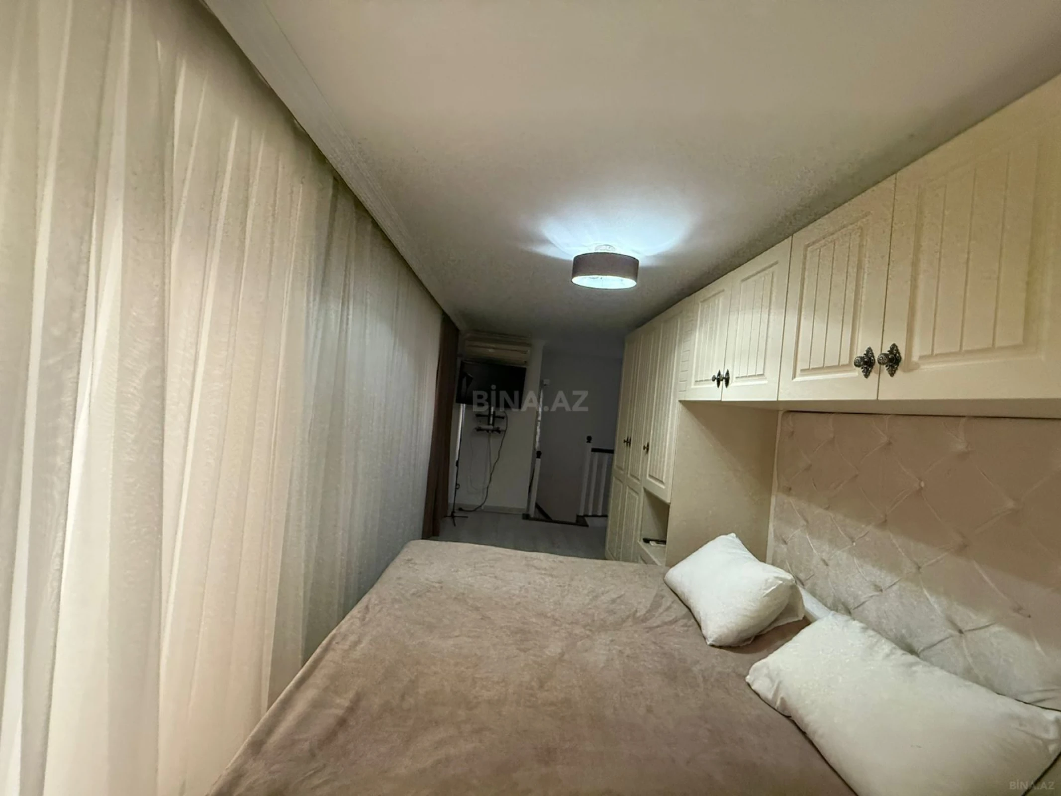 Kirayə verilir 2 otaqlı mənzil 80 m²