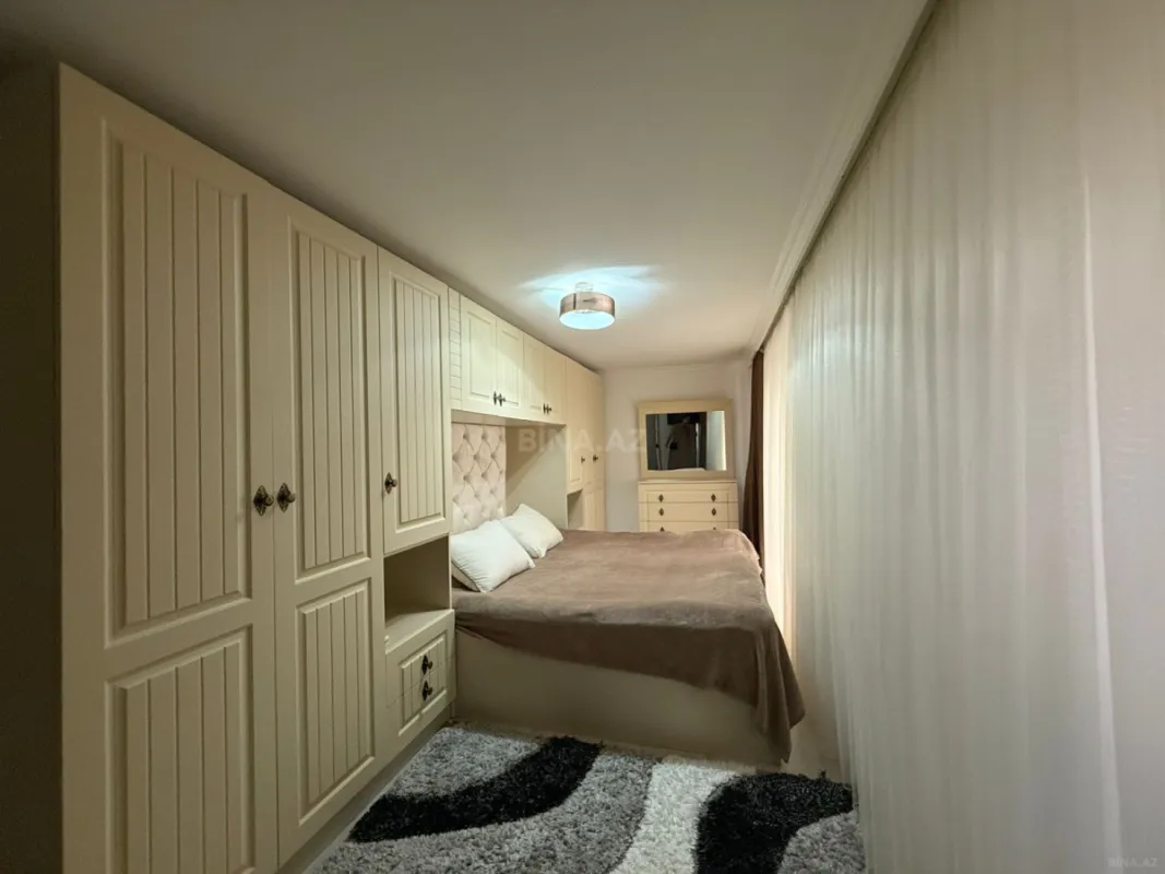 Kirayə verilir 2 otaqlı mənzil 80 m²