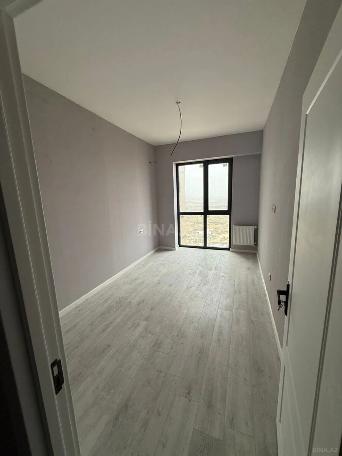 Satılır 5 otaqlı mənzil 127 m²