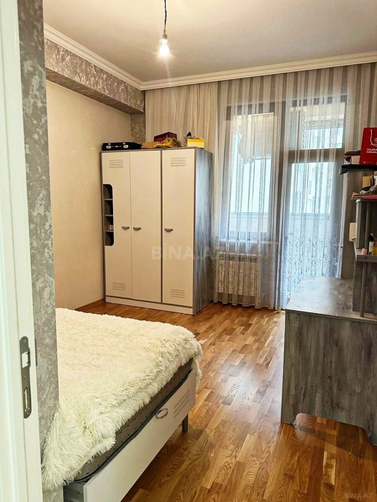 Satılır 3 otaqlı mənzil 104 m²