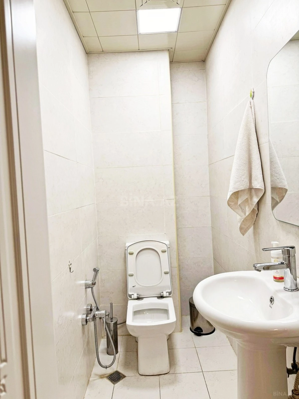 Satılır 3 otaqlı mənzil 104 m²