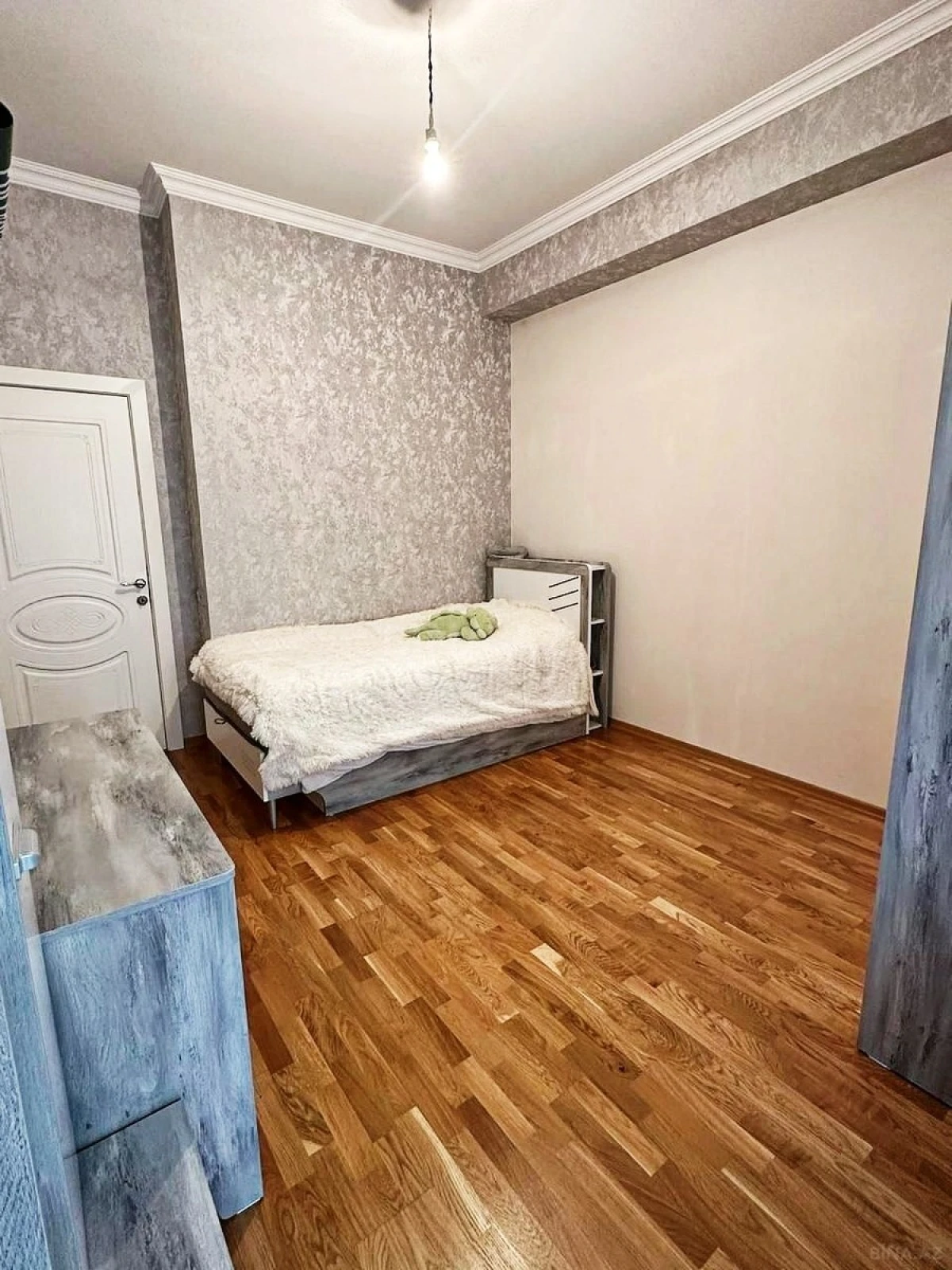 Satılır 3 otaqlı mənzil 104 m²