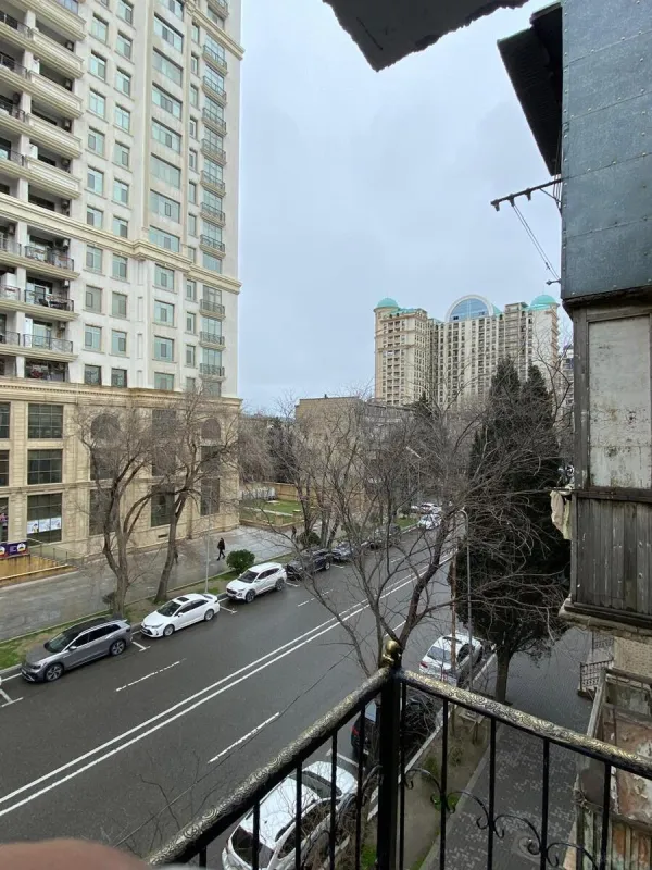 Satılır 3 otaqlı mənzil 65 m²