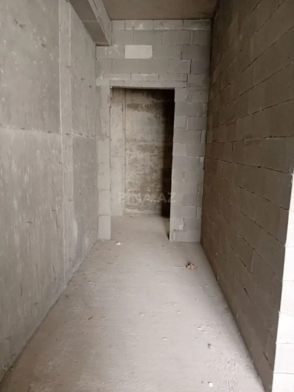 Satılır 4 otaqlı mənzil 153 m²