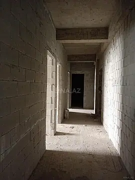 Satılır 4 otaqlı mənzil 153 m²