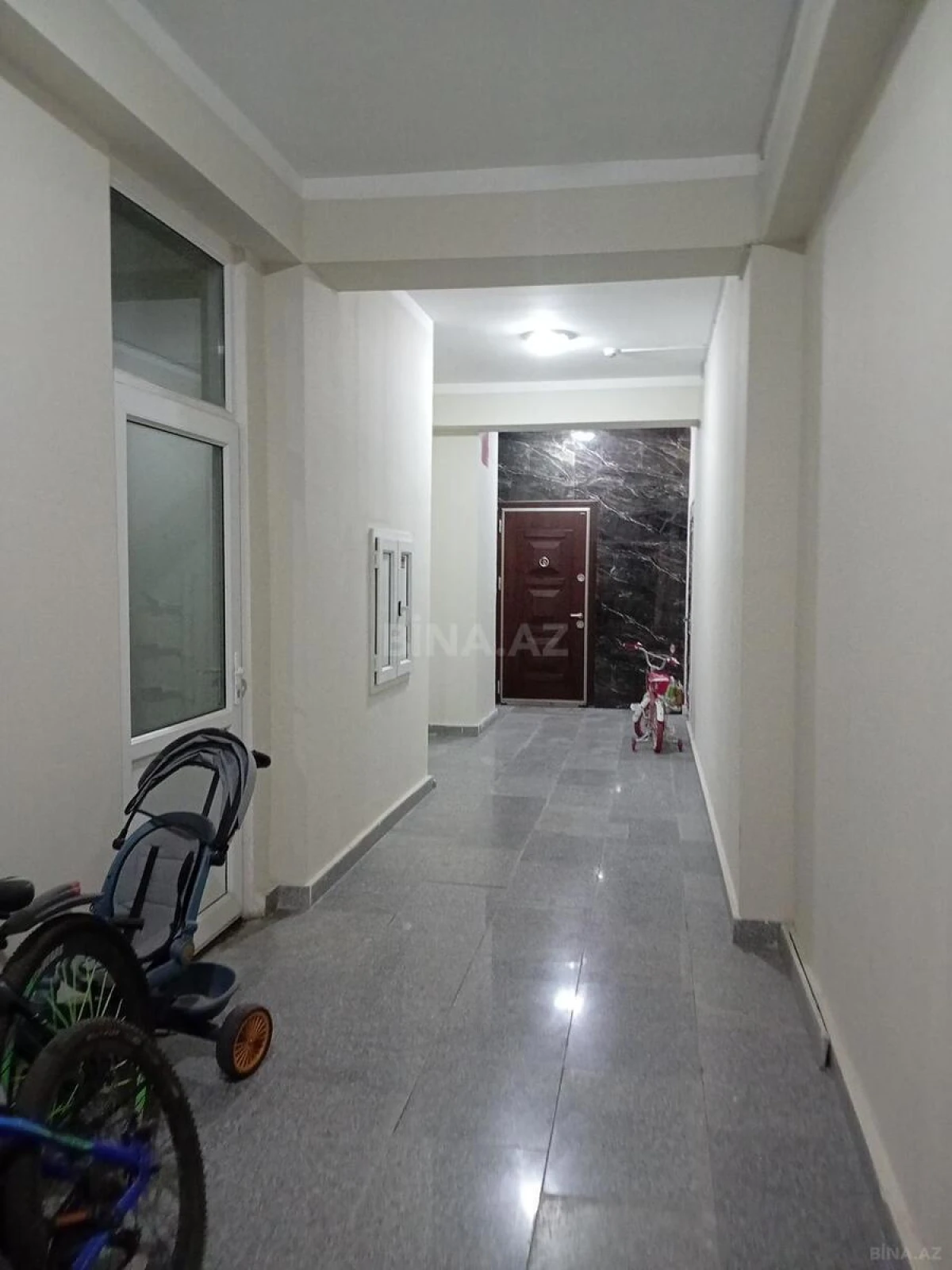 Satılır 4 otaqlı mənzil 153 m²