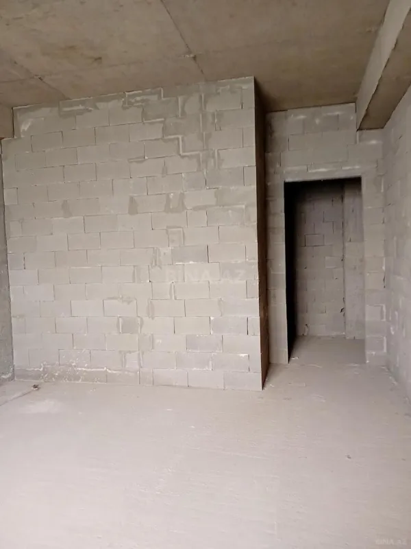 Satılır 4 otaqlı mənzil 153 m²