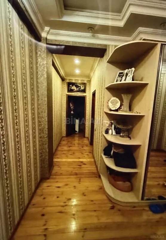 Satılır 2 otaqlı mənzil 88 m²