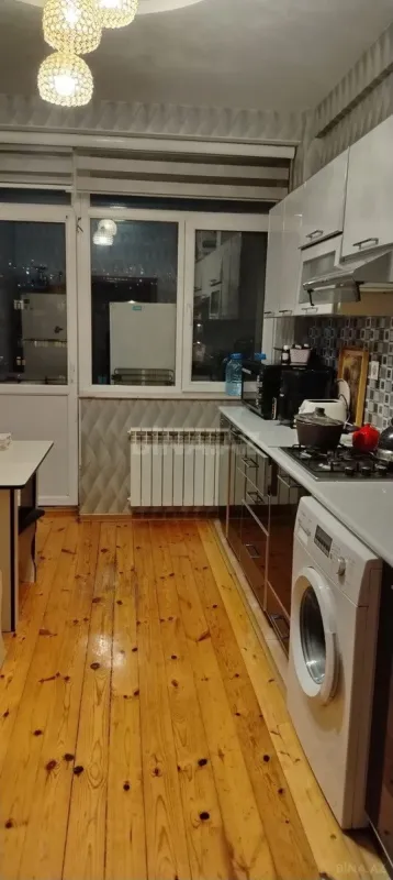 Satılır 2 otaqlı mənzil 88 m²