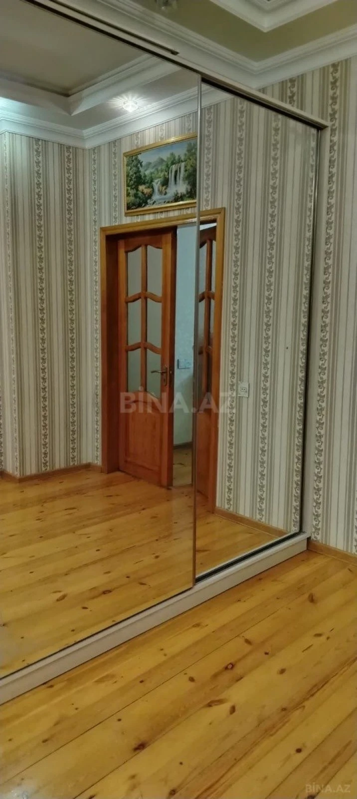 Satılır 2 otaqlı mənzil 88 m²