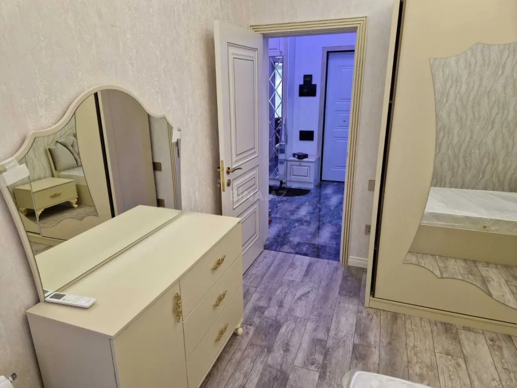 Kirayə verilir 3 otaqlı mənzil 85 m²