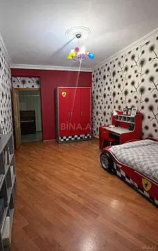 Satılır 4 otaqlı mənzil 160 m²