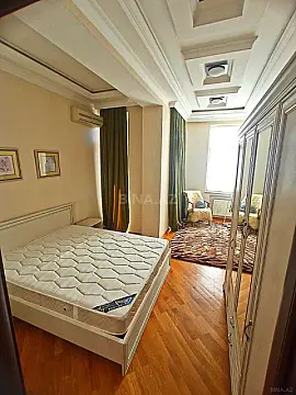 Kirayə verilir 3 otaqlı mənzil 113 m² — Bakı 3 otaq 113.00 m²