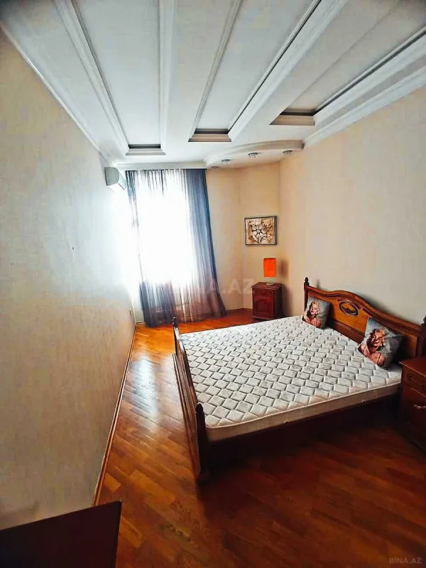 Kirayə verilir 3 otaqlı mənzil 113 m²