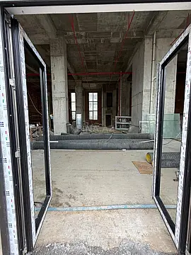 Satılır obyekt 104 m²