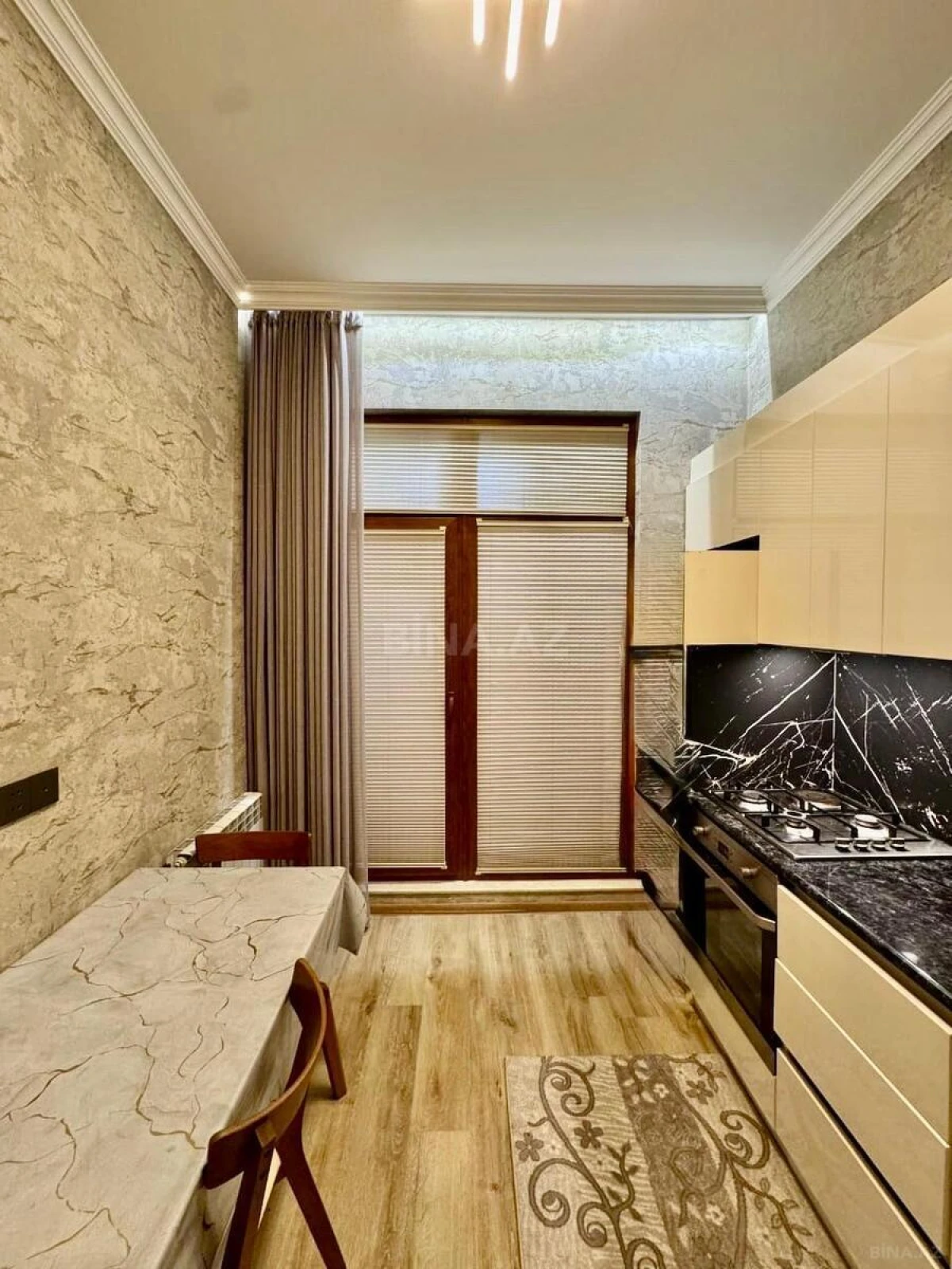Satılır 2 otaqlı mənzil 60 m²