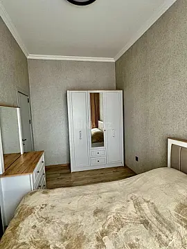 Satılır 2 otaqlı mənzil 60 m²