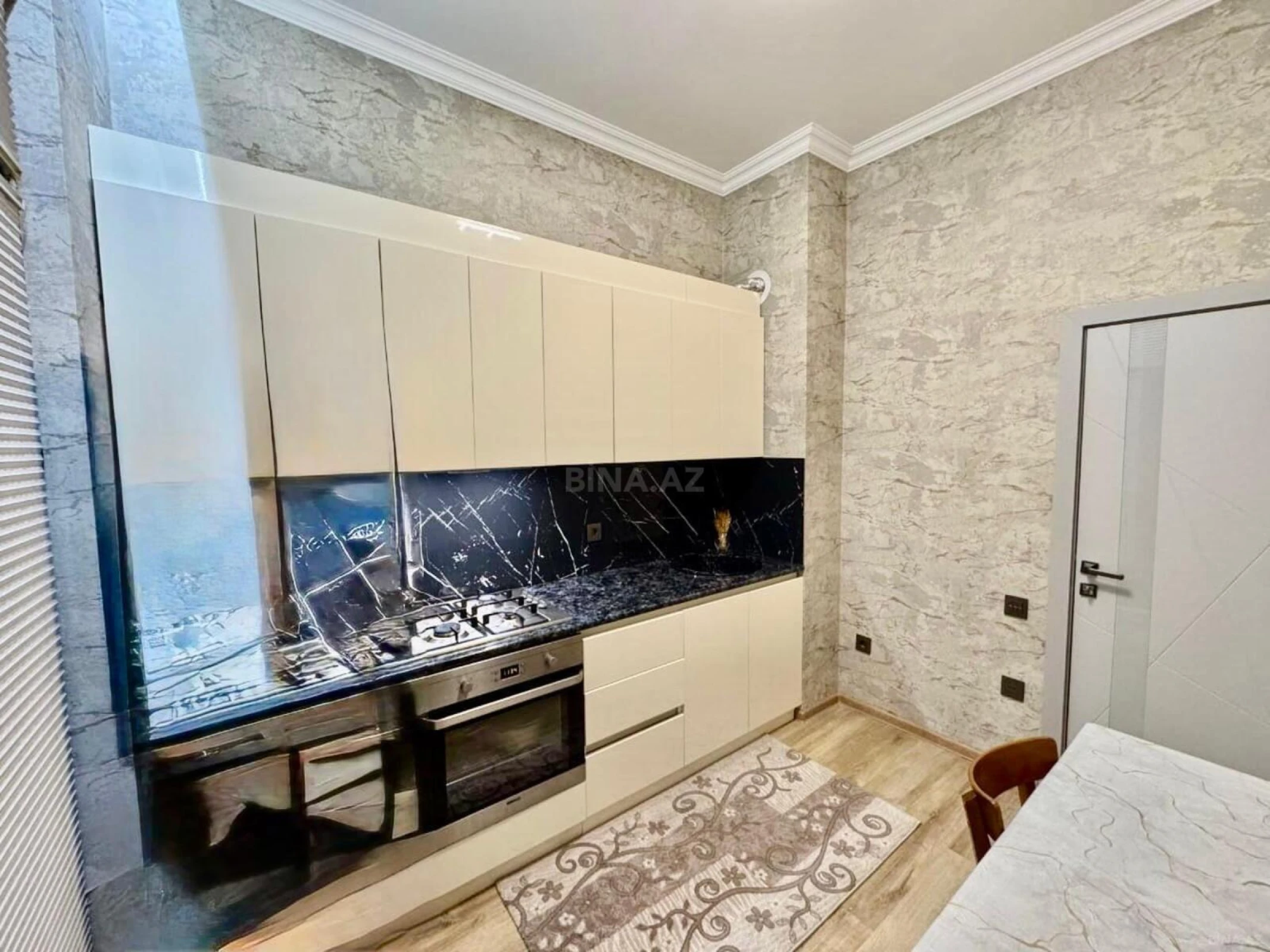 Satılır 2 otaqlı mənzil 60 m²