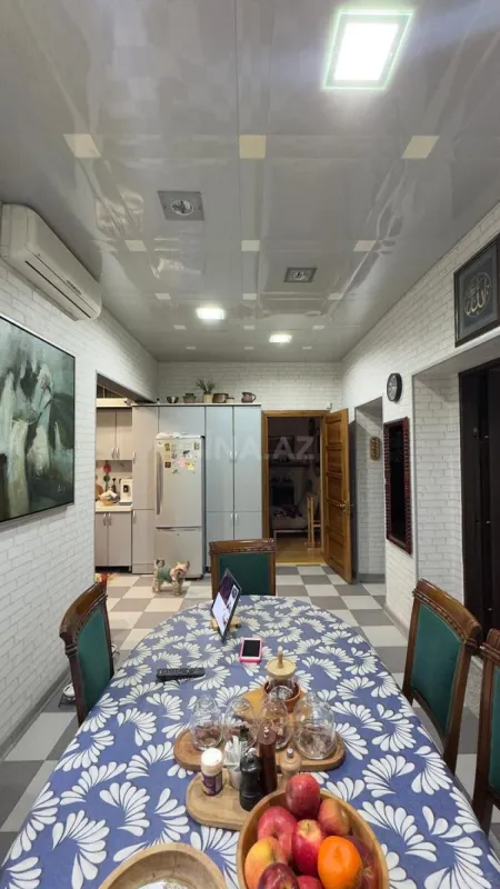 Satılır 5 otaqlı həyət evi 200 m²