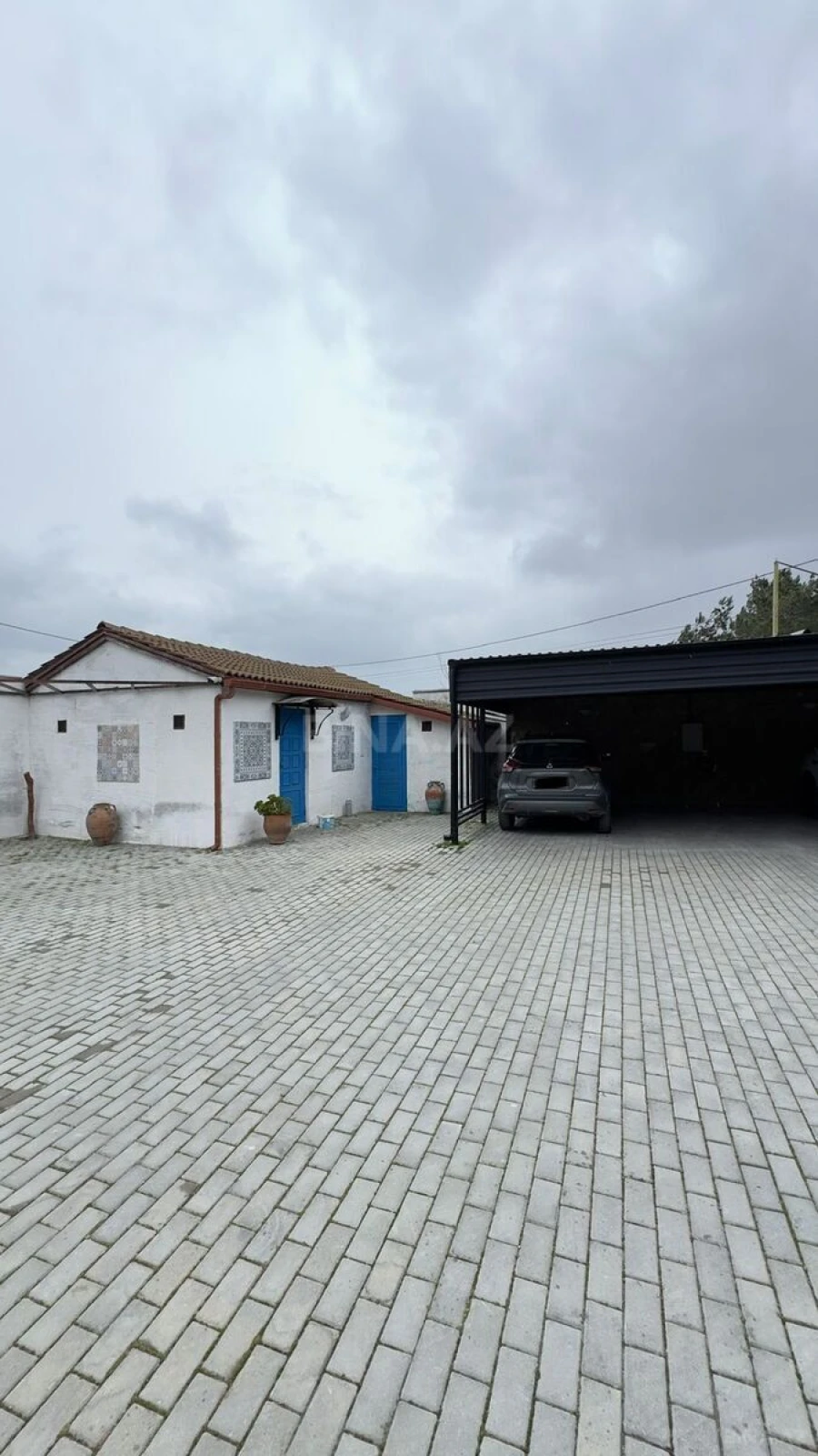 Satılır 5 otaqlı həyət evi 200 m²