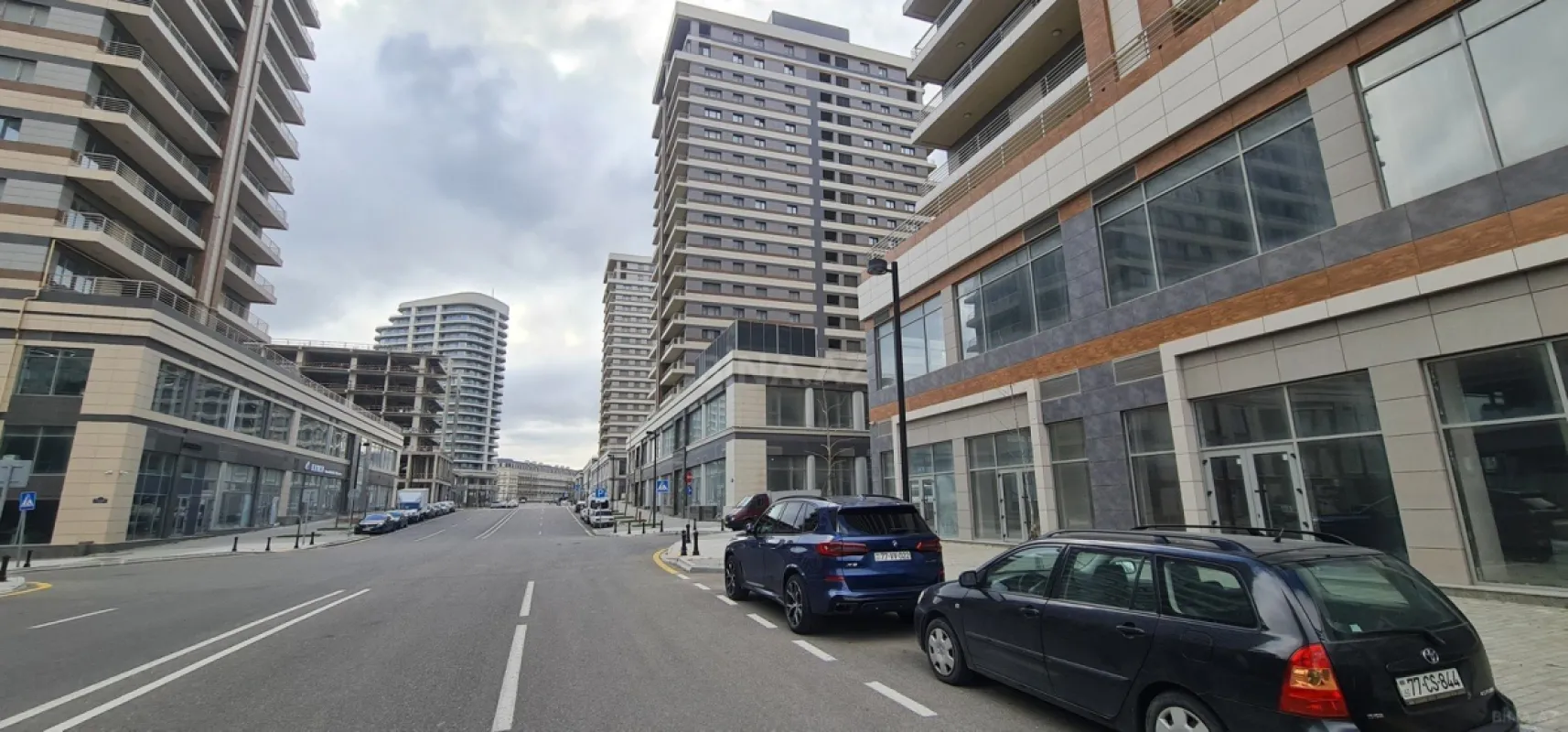 Kirayə verilir obyekt 840 m²