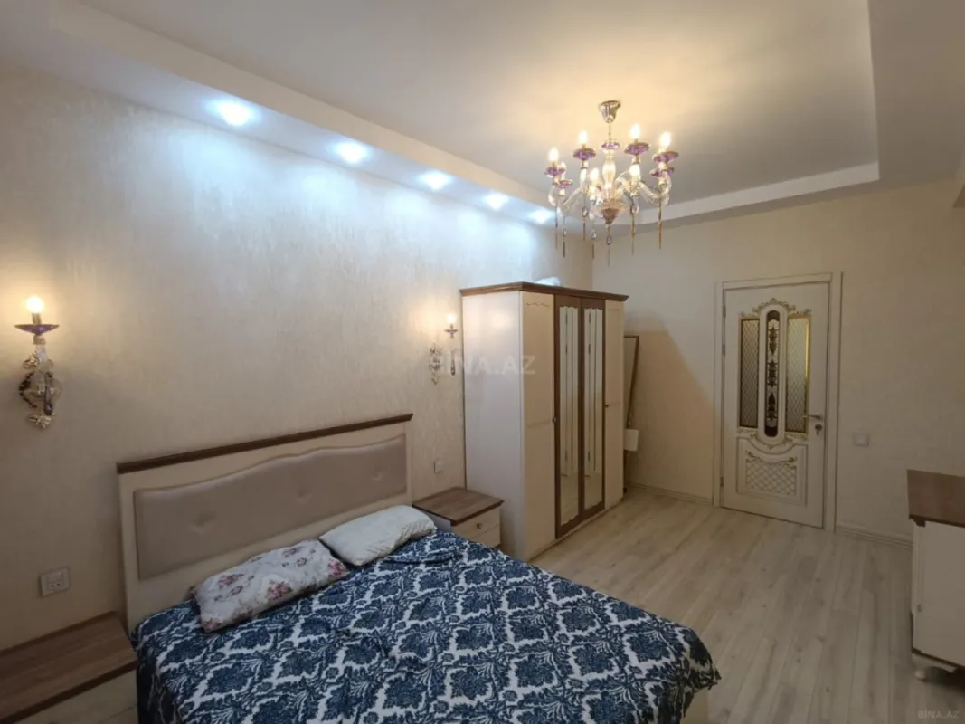 Kirayə verilir 3 otaqlı mənzil 140 m²