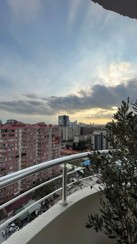Satılır 2 otaqlı mənzil 60 m²
