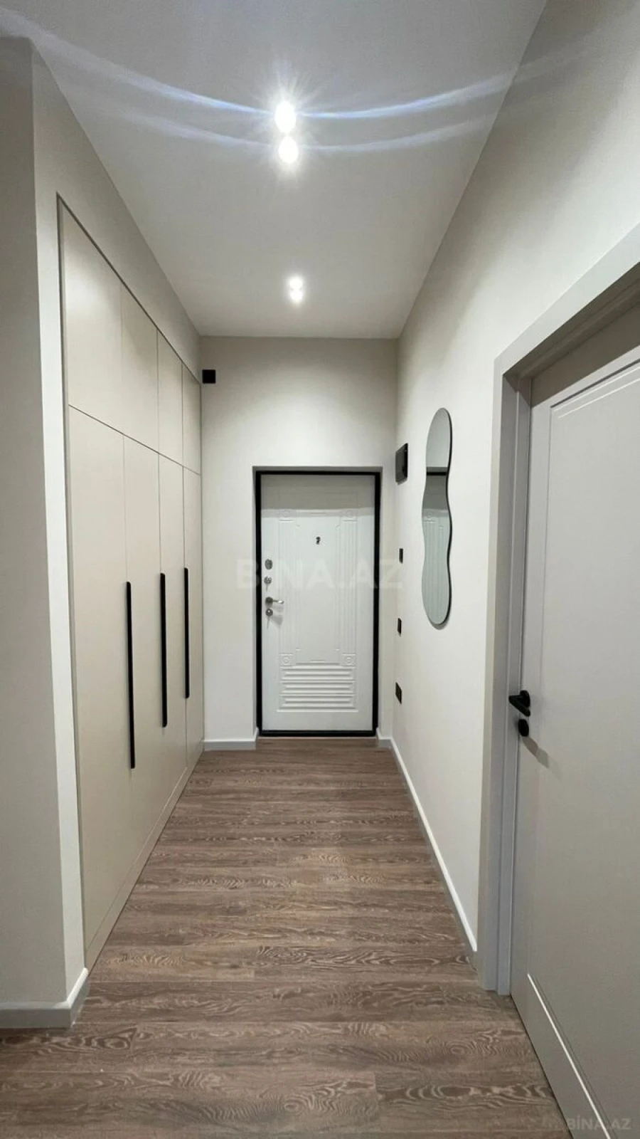 Satılır 2 otaqlı mənzil 60 m²