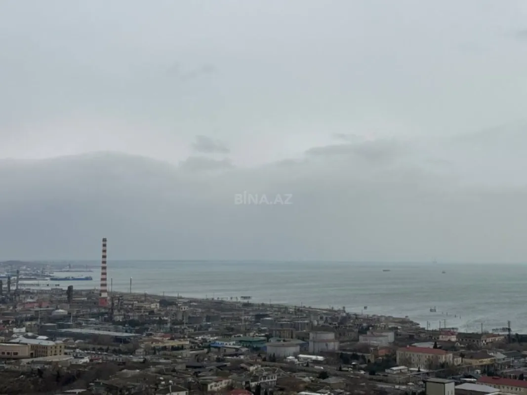 Satılır 5 otaqlı mənzil 324 m²