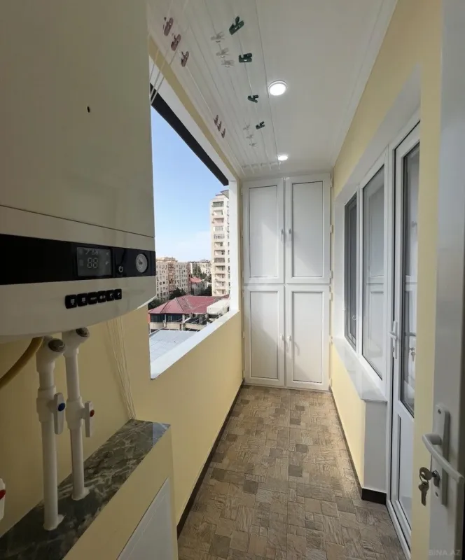 Satılır 2 otaqlı mənzil 72 m²
