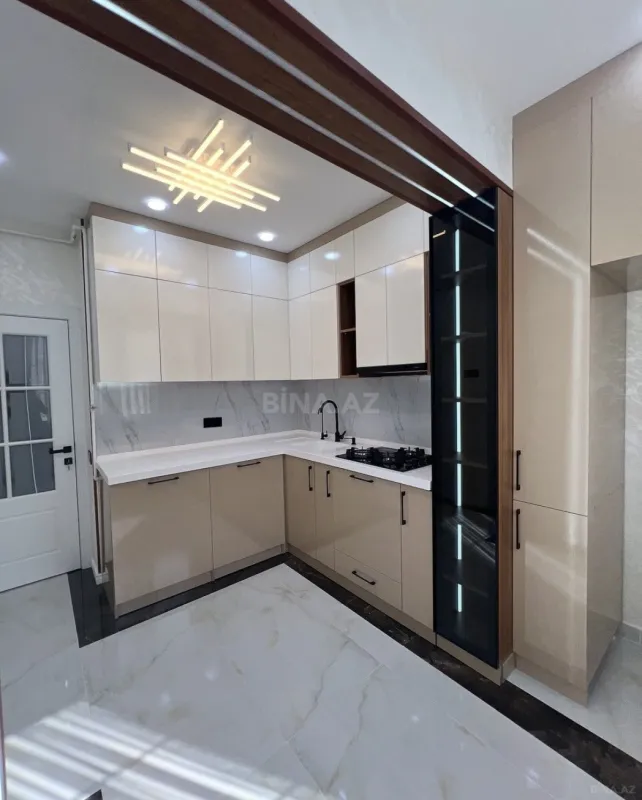 Satılır 2 otaqlı mənzil 72 m²