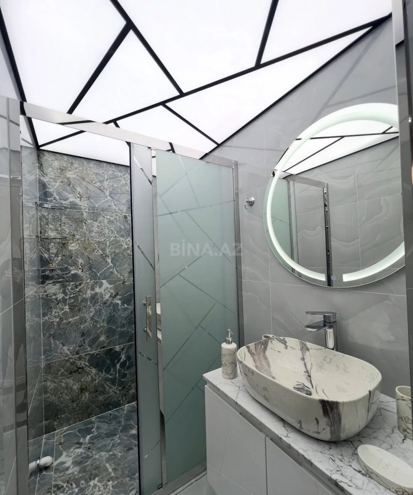 Satılır 2 otaqlı mənzil 72 m²