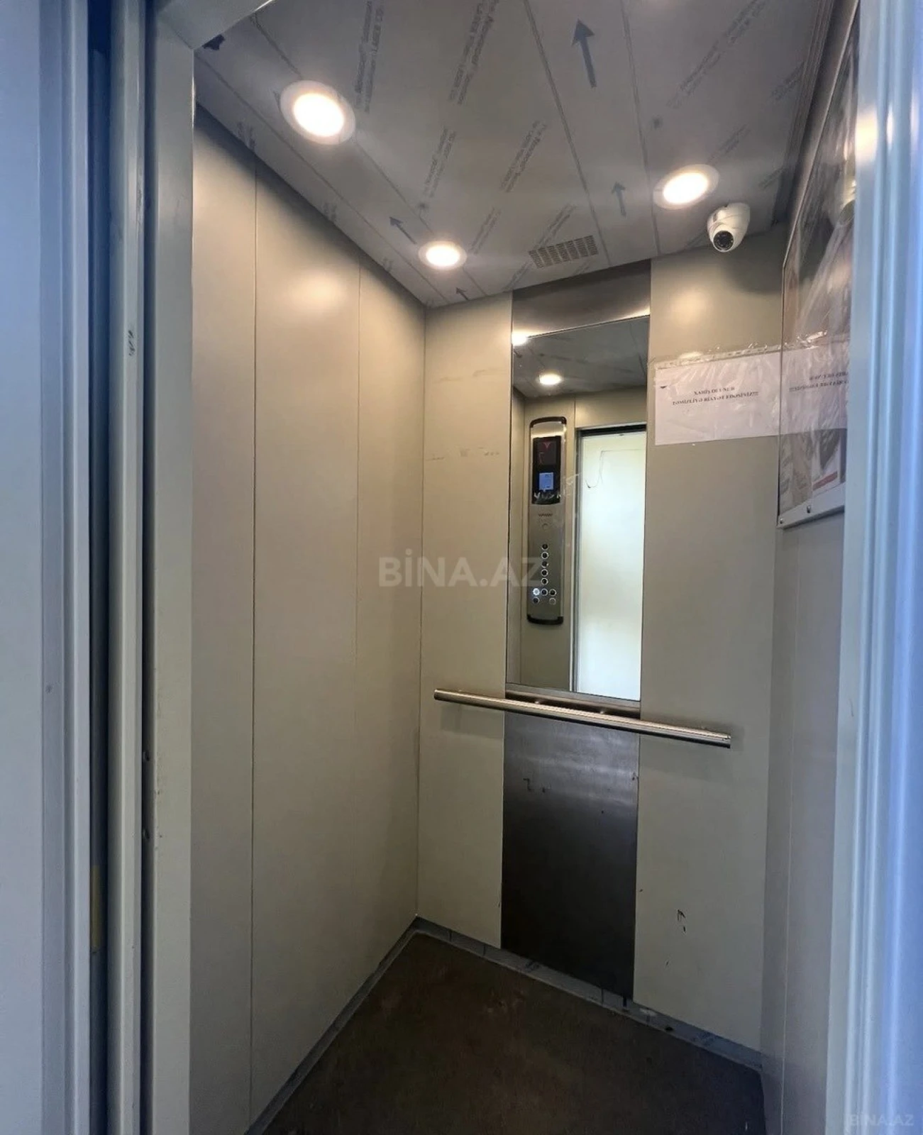 Satılır 2 otaqlı mənzil 72 m²