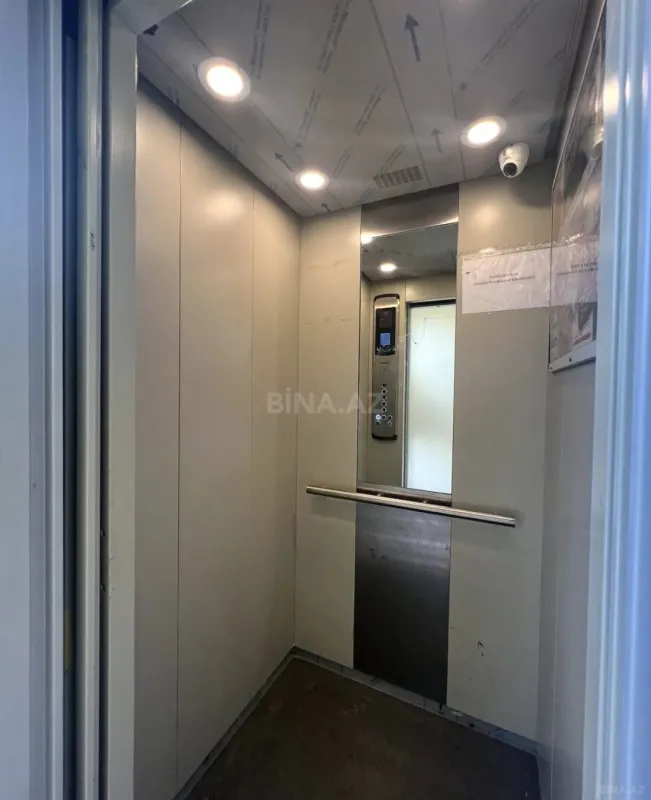 Satılır 2 otaqlı mənzil 72 m²