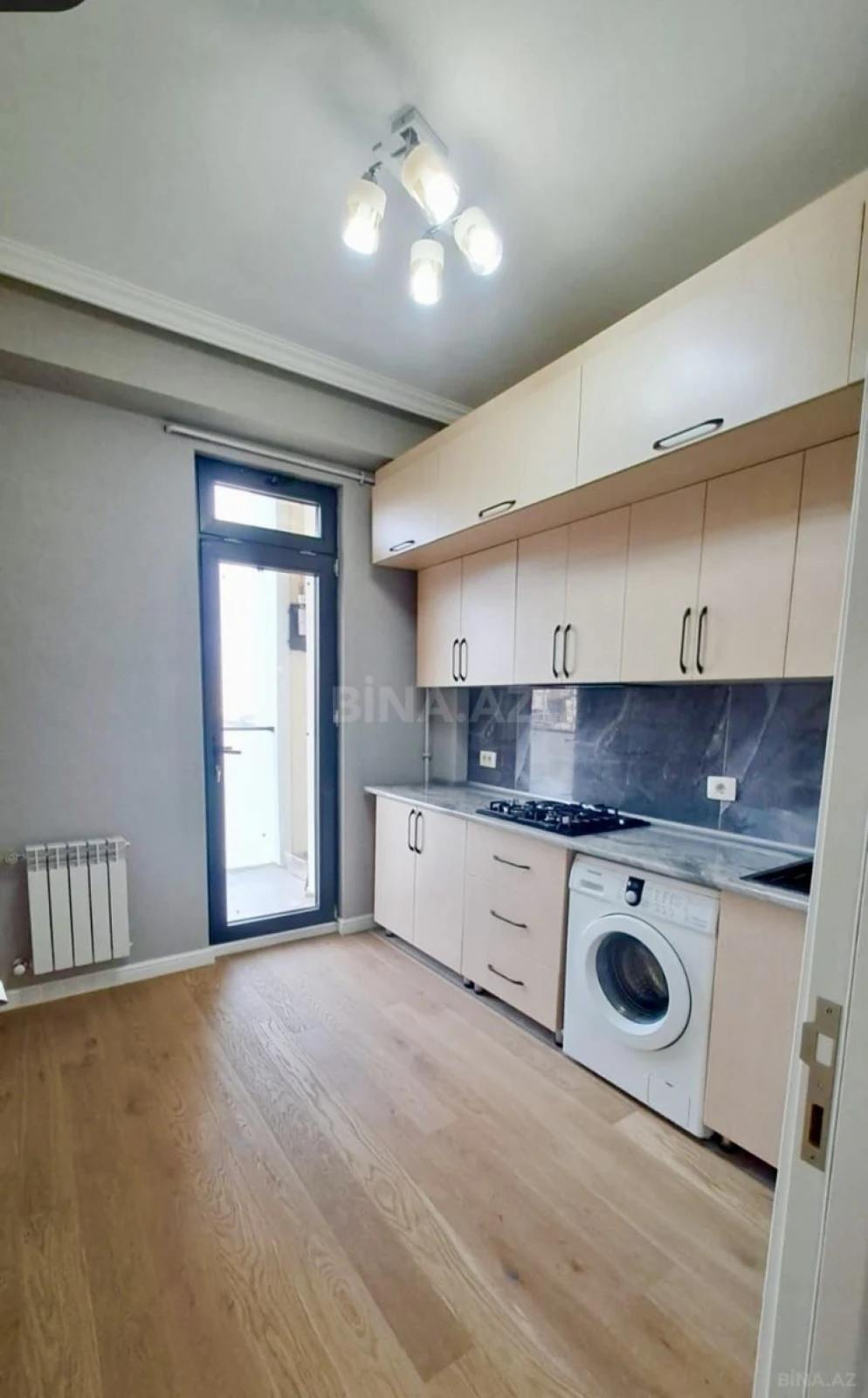 Kirayə verilir 3 otaqlı mənzil 95 m²