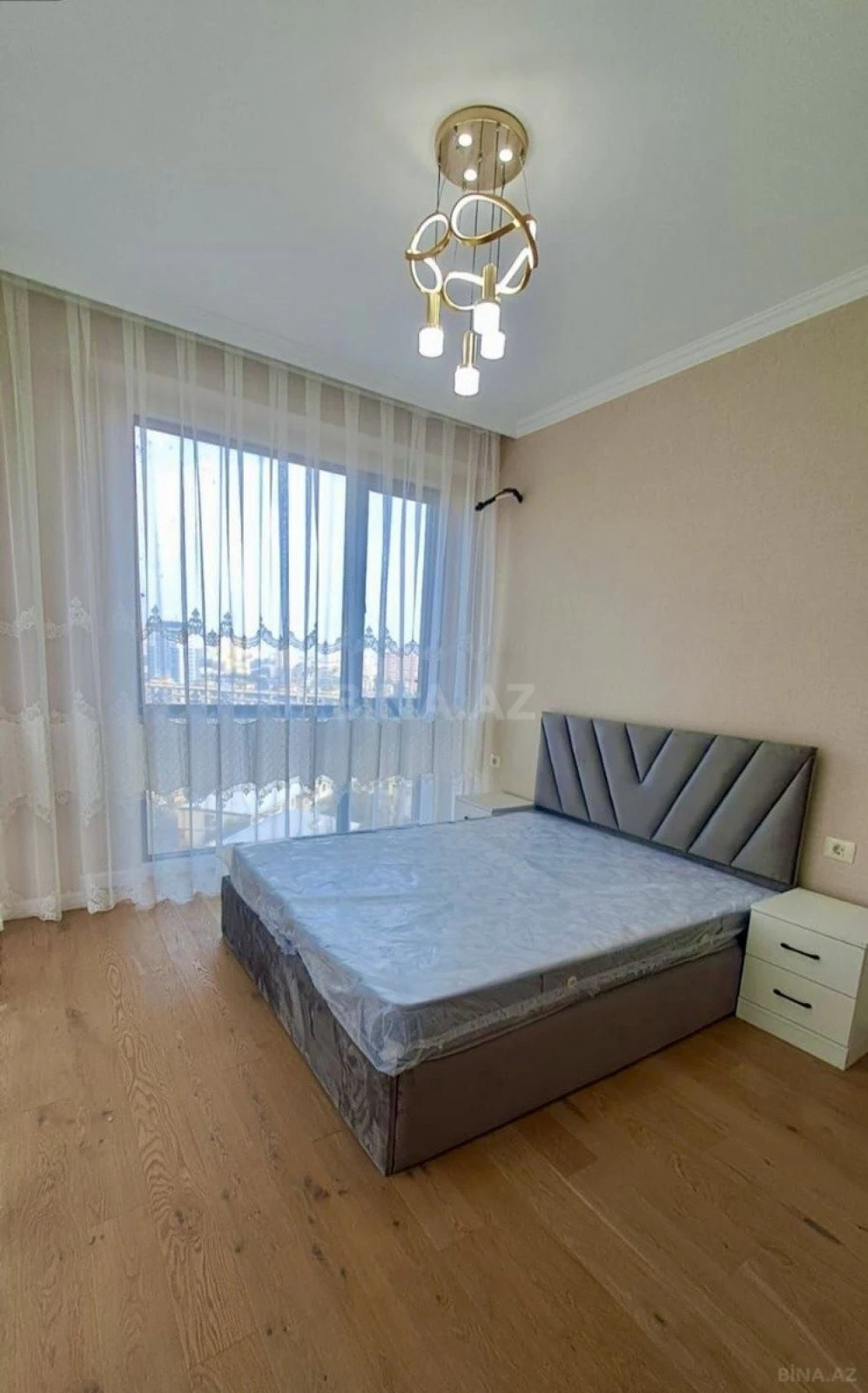 Kirayə verilir 3 otaqlı mənzil 95 m²