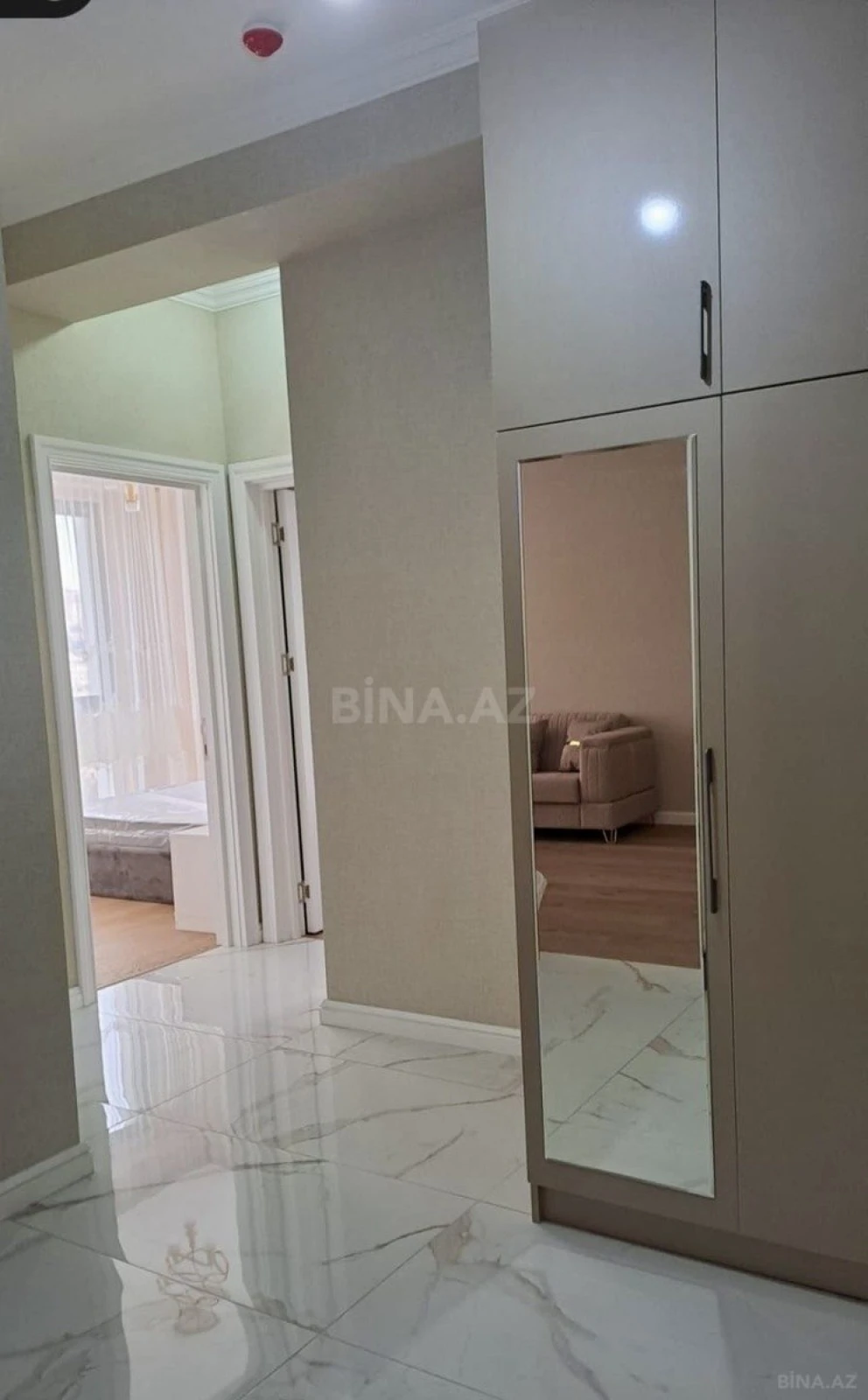 Kirayə verilir 3 otaqlı mənzil 95 m²