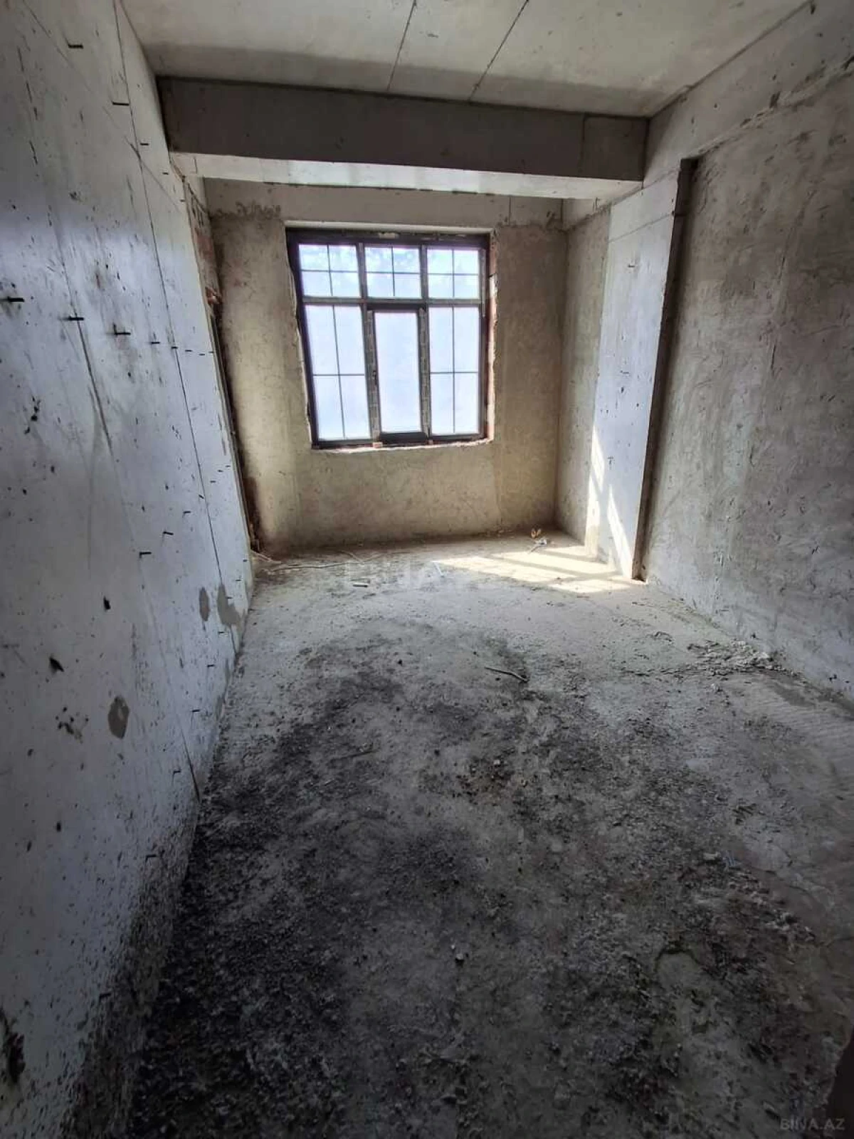 Satılır 1 otaqlı mənzil 78.5 m²