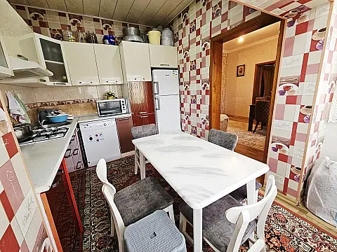 Satılır 3 otaqlı mənzil 70 m²