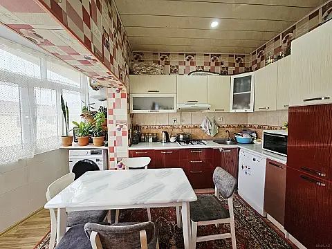 Satılır 3 otaqlı mənzil 70 m²