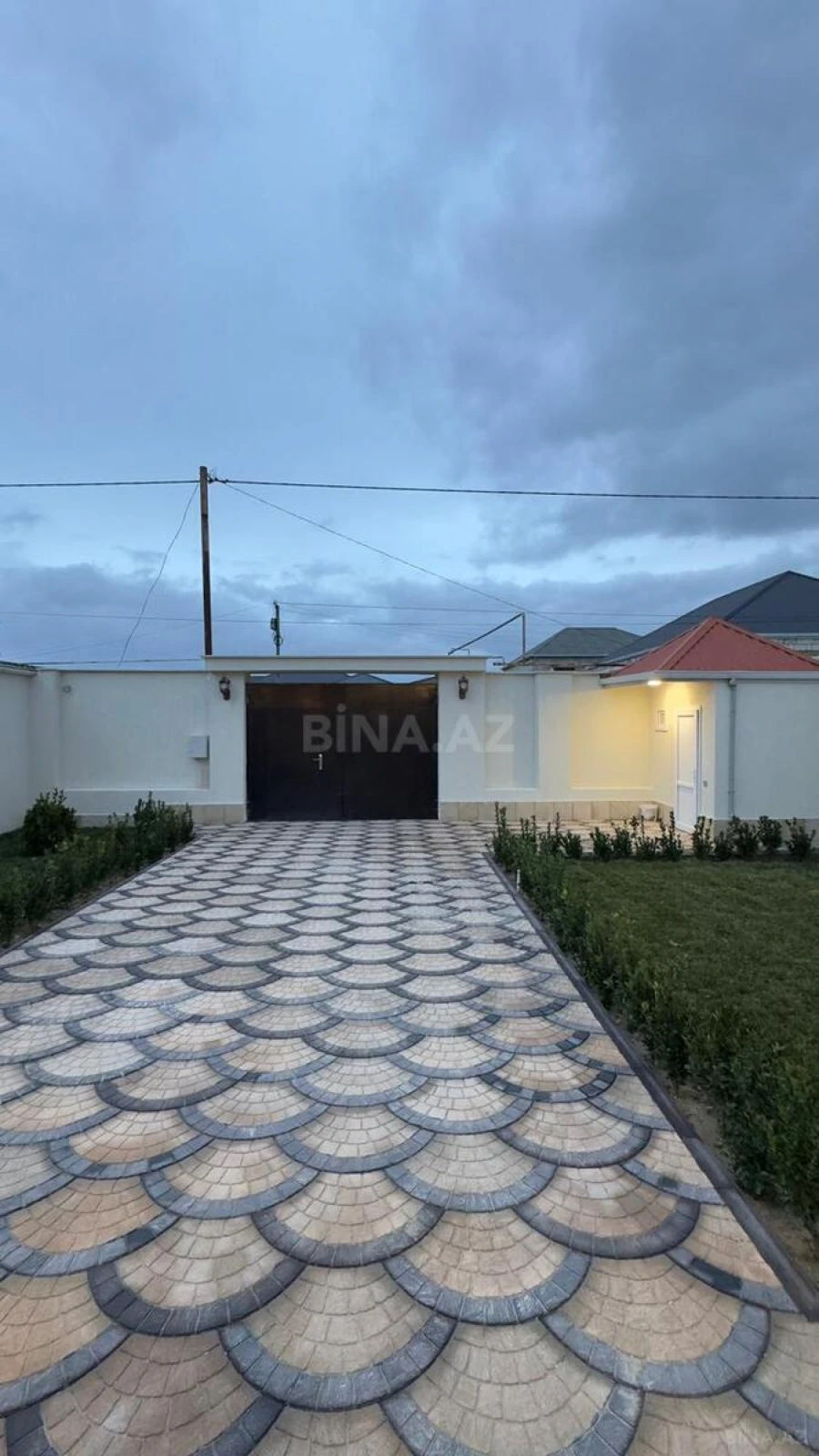 Satılır 3 otaqlı həyət evi 150 m²