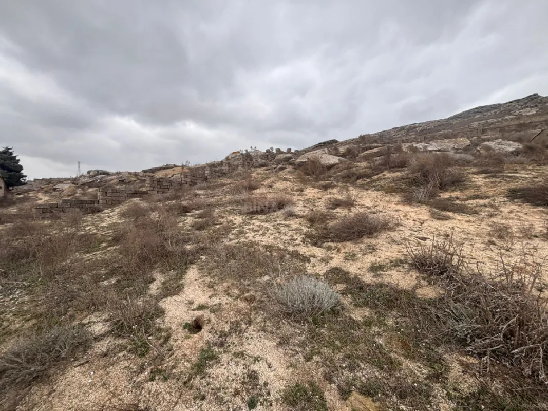 Satılır torpaq sahəsi 6 m²