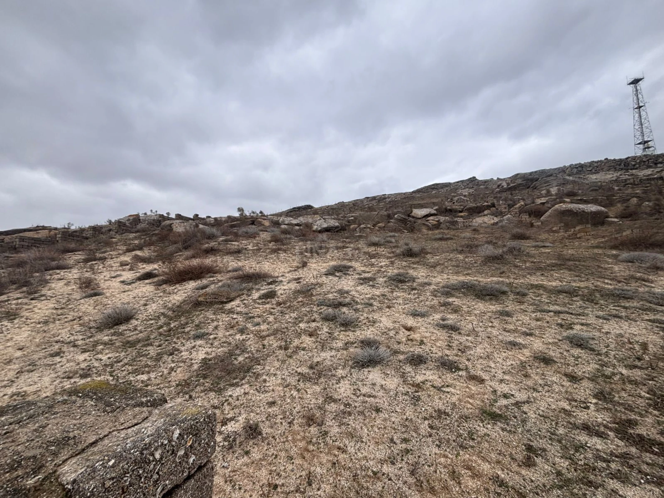 Satılır torpaq sahəsi 6 m²