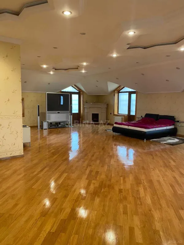 Satılır 6 otaqlı həyət evi 360 m²