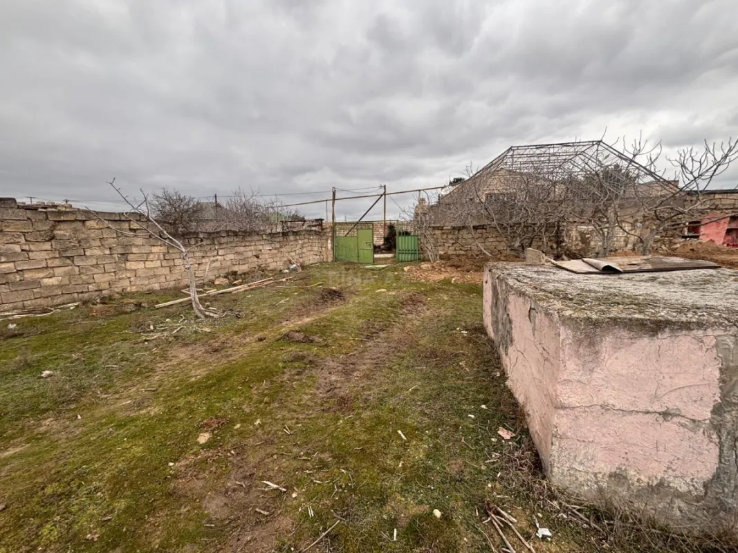 Satılır torpaq sahəsi 4 m²