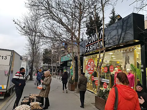 Satılır obyekt 124 m²